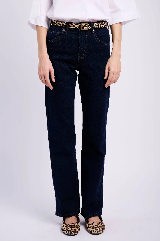 StraightLeg Stretch Jeans in Dark Wash