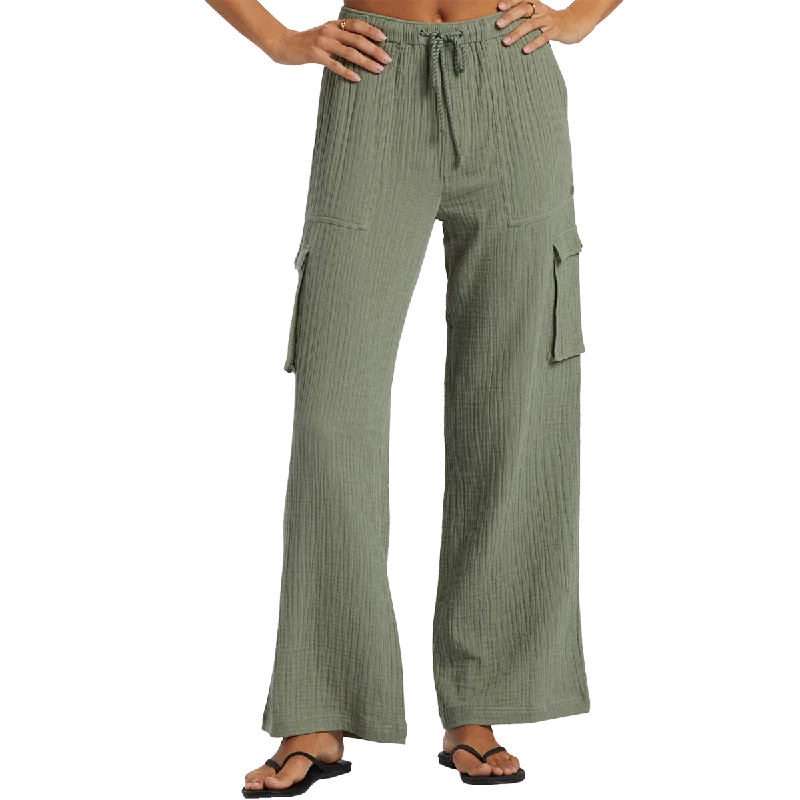 Women's Precious Cargo Beach Solid Pants